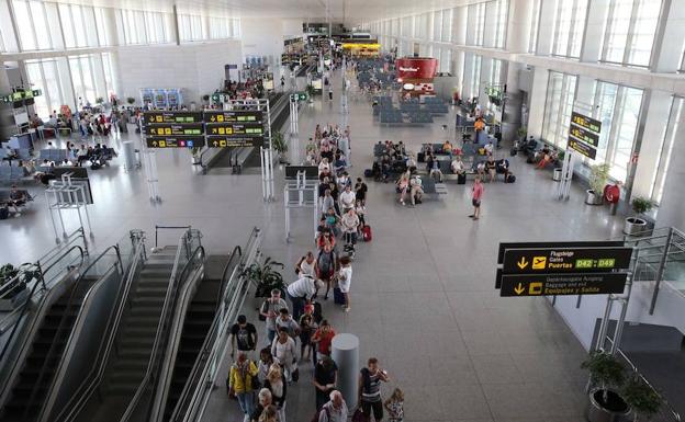 aena malaga salidas el aeropuerto de m 225 laga estrena siete parques infantiles aena malaga salidas el aeropuerto de m 225 laga estrena siete parques infantiles